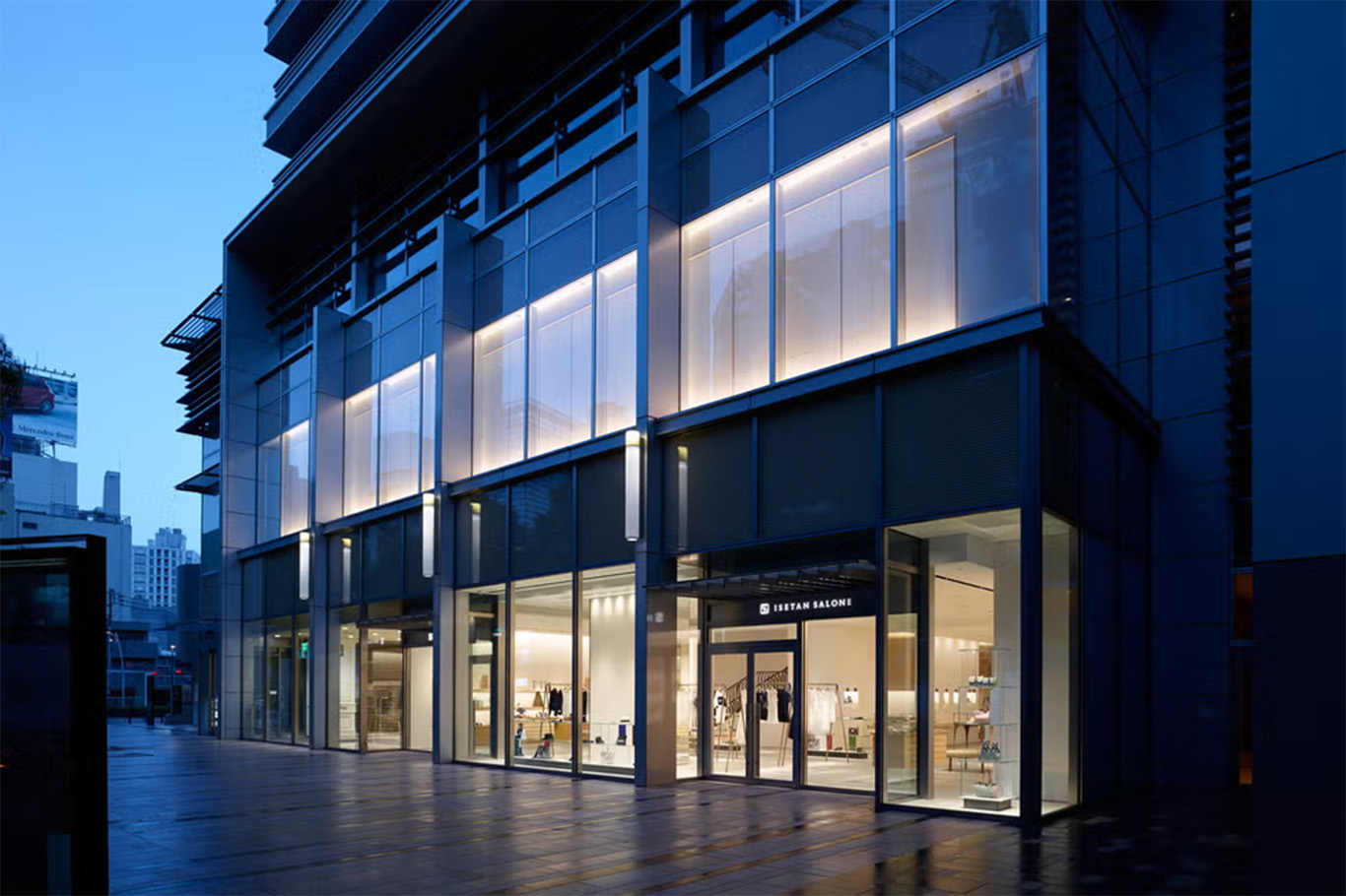 Hugh Morgan 六本木店